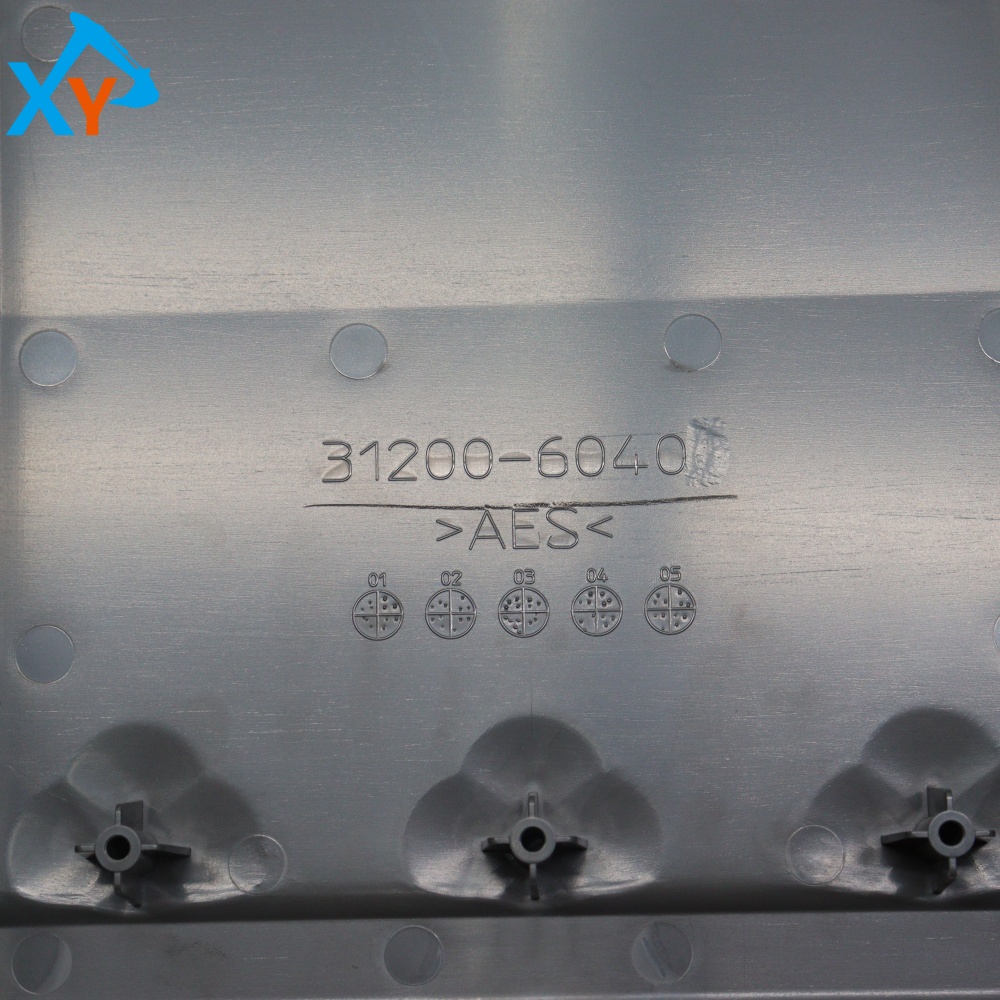 3120060400 Hitachi Loader Cover for ZW330