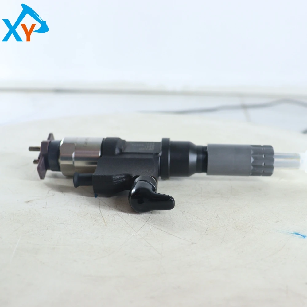 8982806971 Original Isuzu 4HK1 6HK1 Engine Fuel Injector for Engineering Excavator